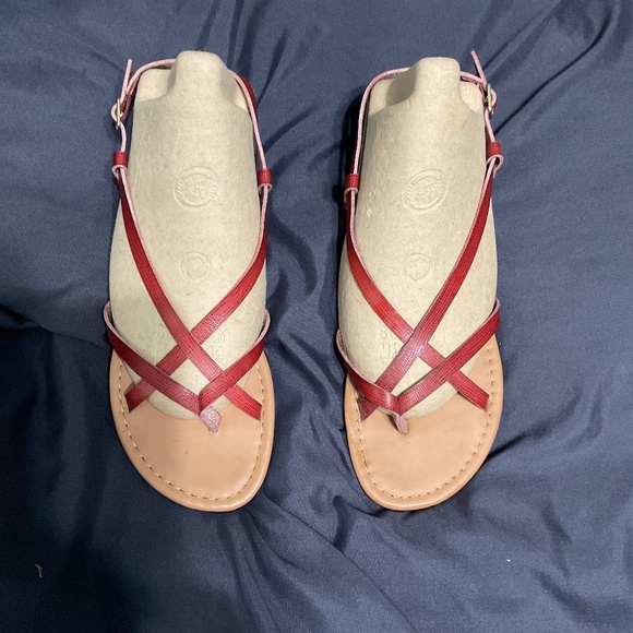 American Eagle Shoes - American Eagle sandals.  B66